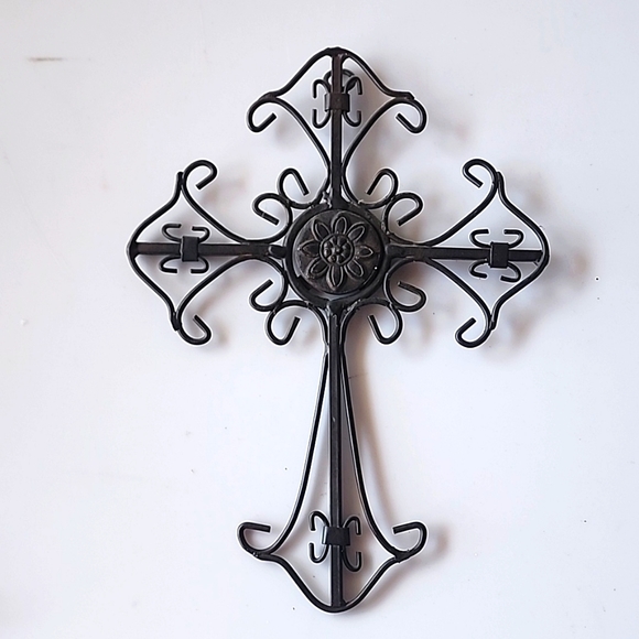 3 piece of Metal Decorative Crosses. - Picture 6 of 10